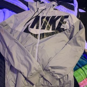 Nike wind resistant full zip jacket